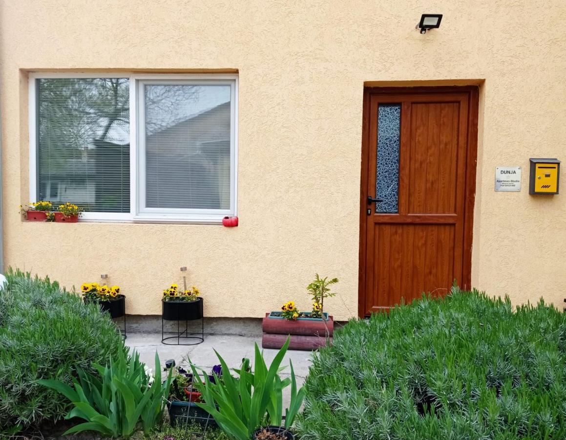 Center Apartment Dunja Суботица Екстериор снимка